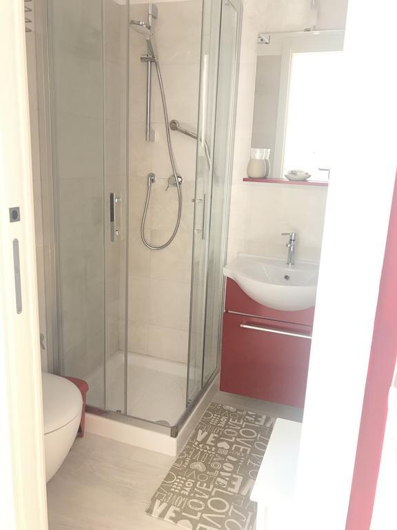 Spartacus Inn Apartment Рим Экстерьер фото