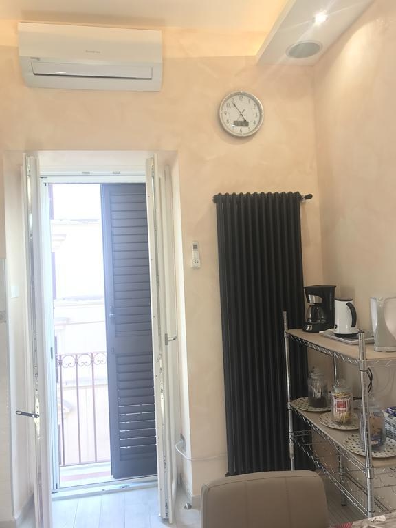 Spartacus Inn Apartment Рим Экстерьер фото
