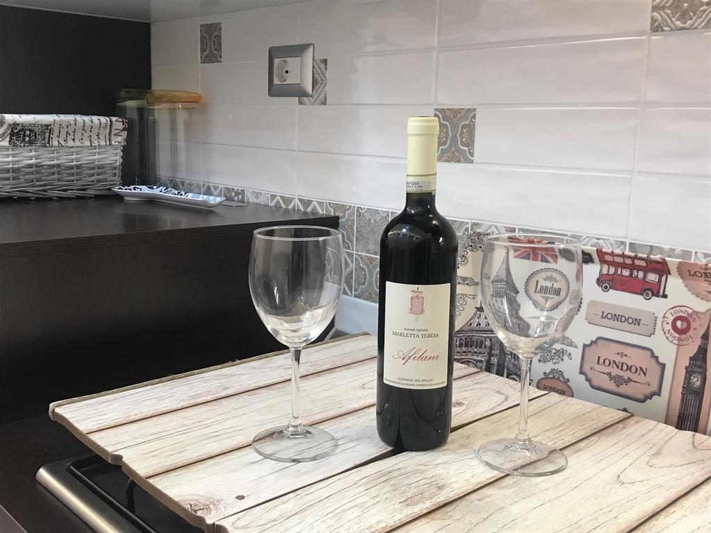 Spartacus Inn Apartment Рим Экстерьер фото