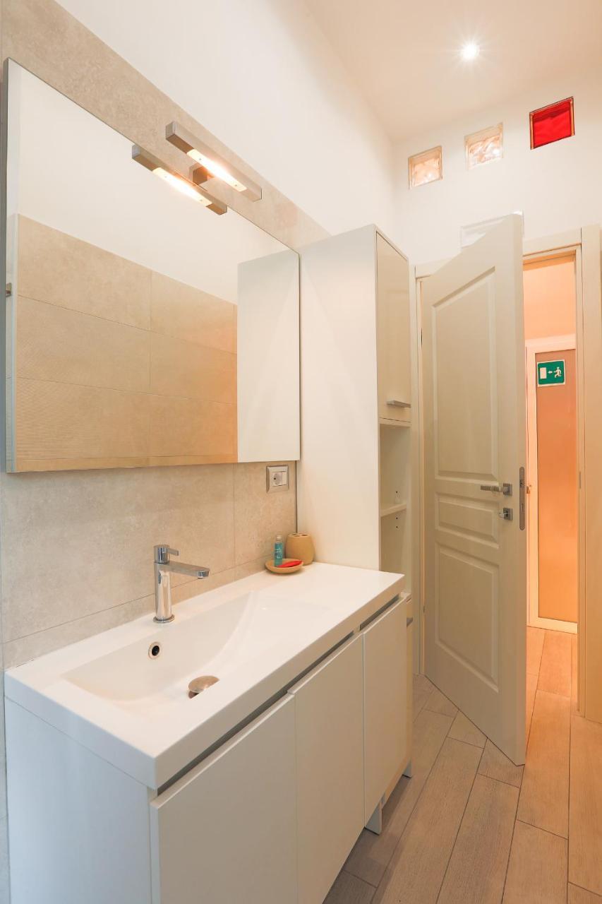 Spartacus Inn Apartment Рим Экстерьер фото