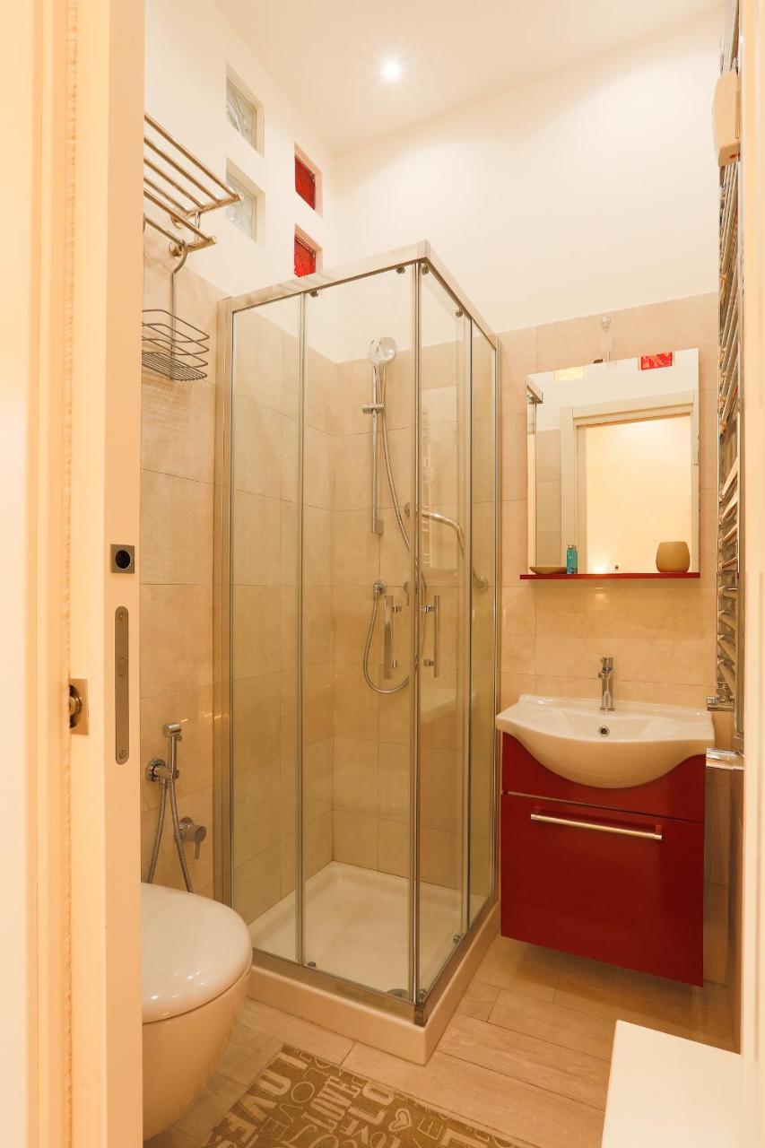 Spartacus Inn Apartment Рим Экстерьер фото